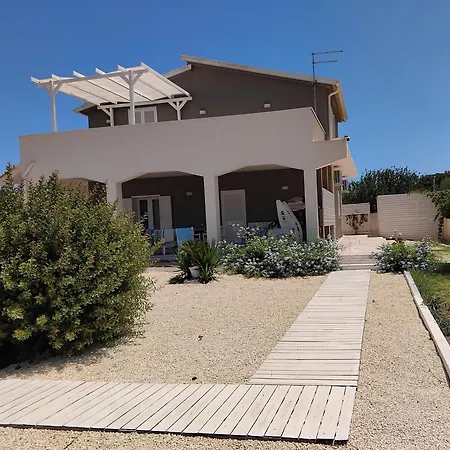Il Campo Blu אונינה