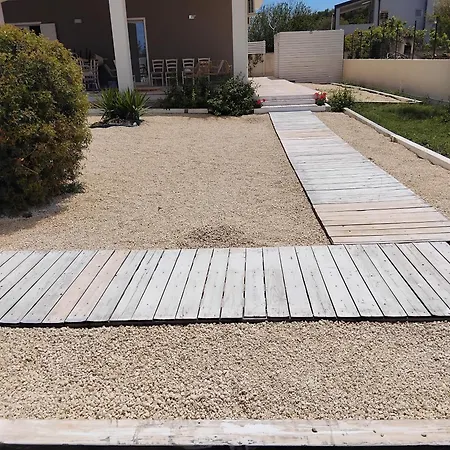 Il Campo Blu אונינה